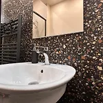 Apartman Casa Daura - Your Comfortable In - Parking