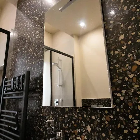 Casa Daura - Your Comfortable In - Parking Lejlighed *