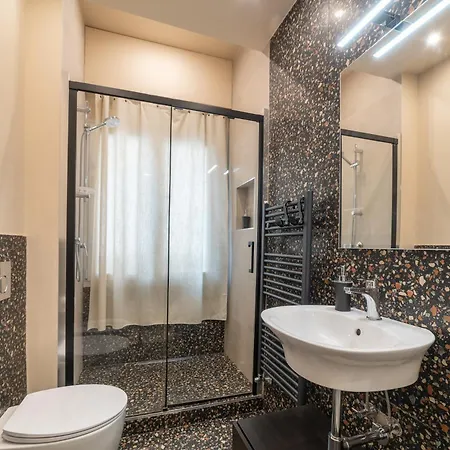 Casa Daura - Your Comfortable In - Parking Apartment Bologna